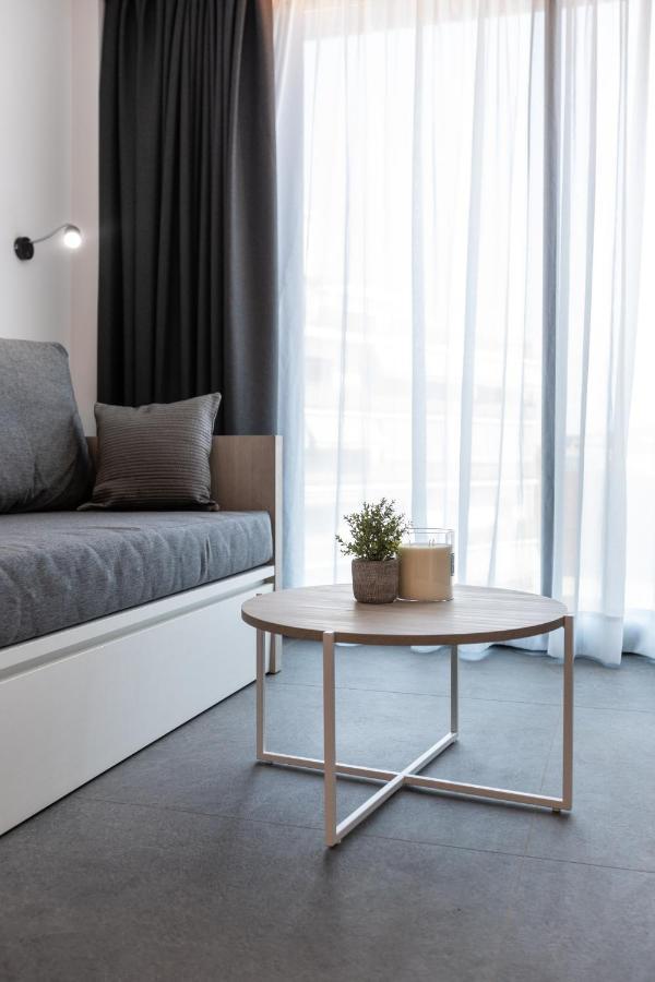 Art Apartments Кастельдафелс Екстер'єр фото