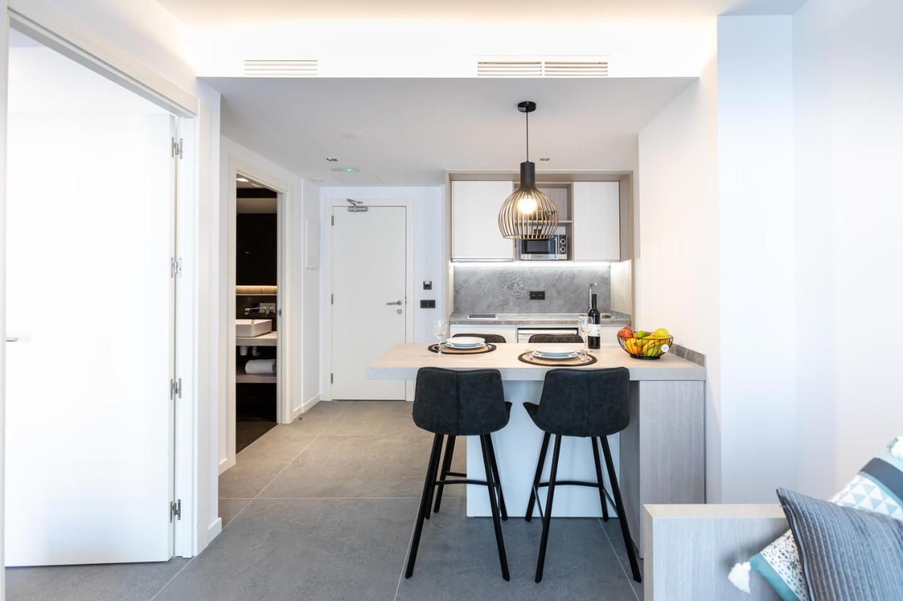 Art Apartments Кастельдафелс Екстер'єр фото