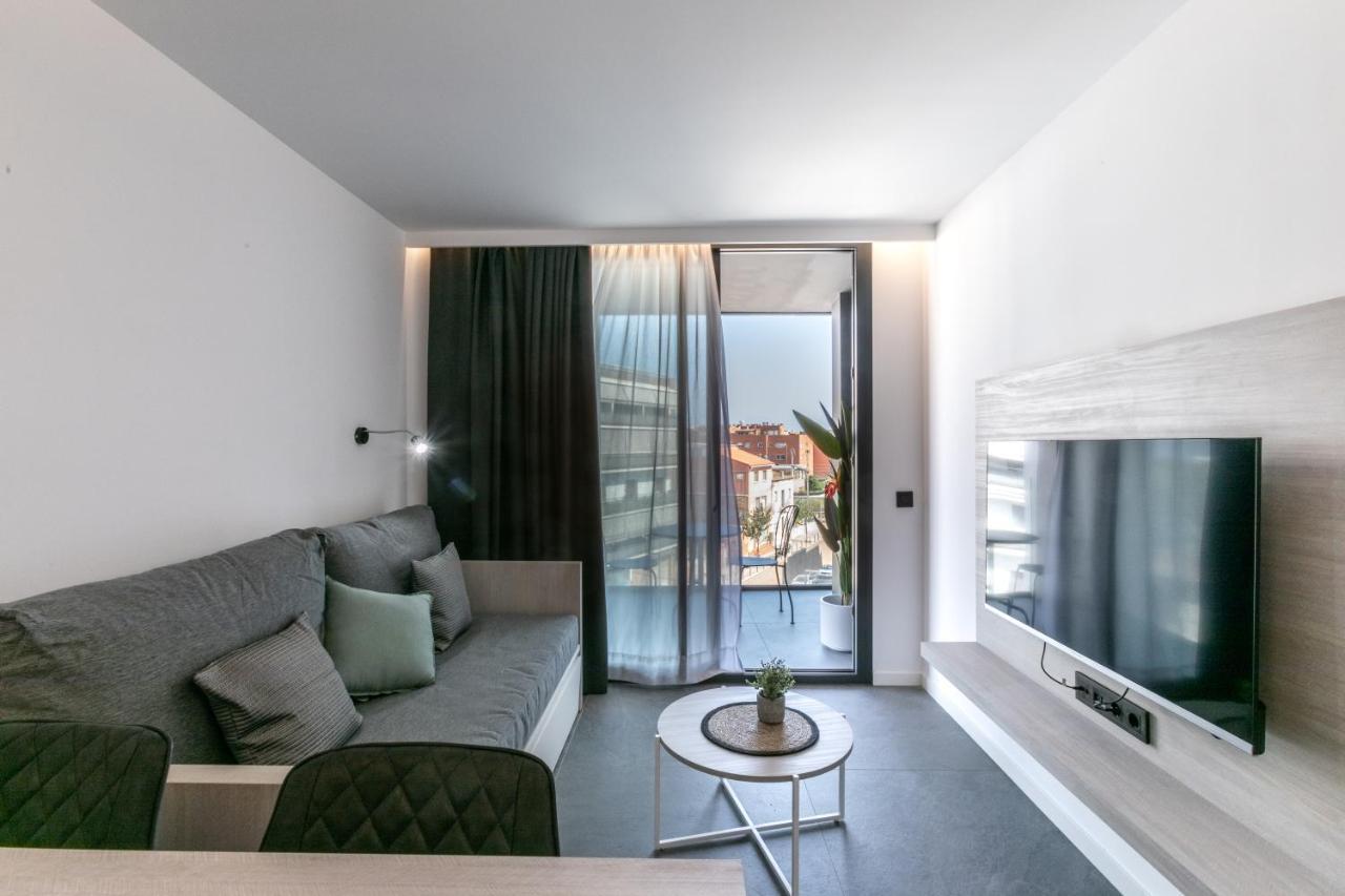 Art Apartments Кастельдафелс Екстер'єр фото